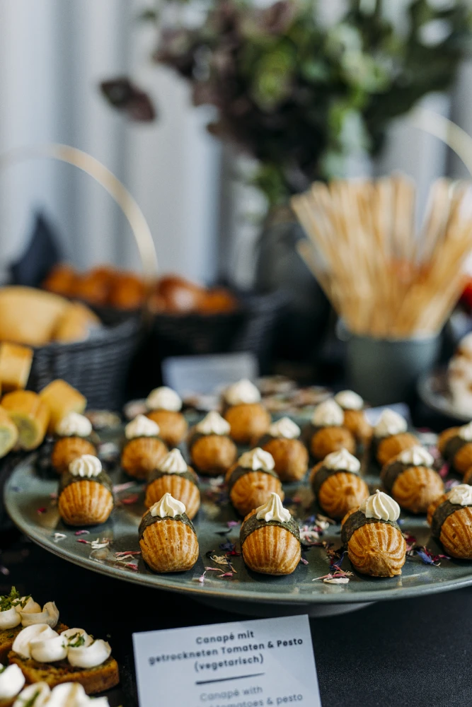 Fingerfood auf Teller